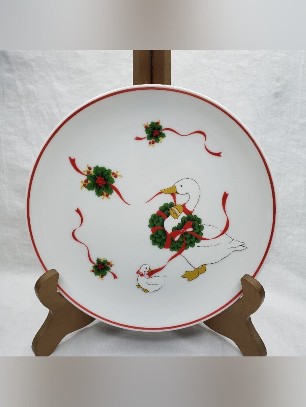 Vintage 90s Country Christmas Geese with Holly Berries Ceramic Dessert Plate